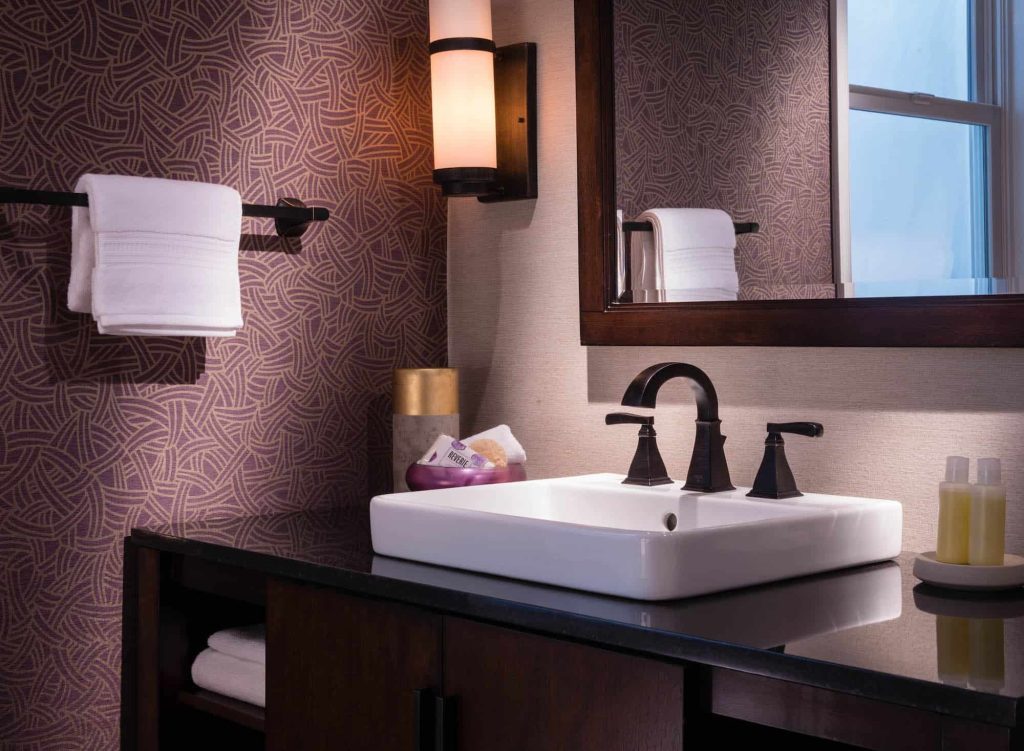 Love Wall : Azanara Wall Elegance